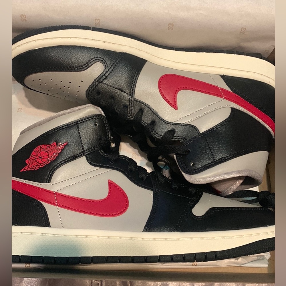 Woman’s air jordan 1s